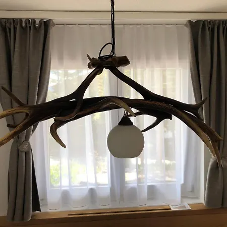 Renovated 3 In Near Laax Apartamento