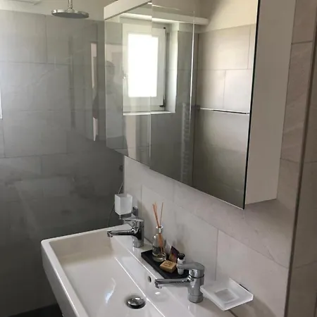Apartment Renovated 3 In Near Laax