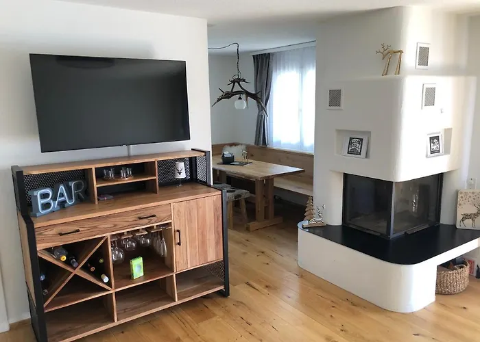 Renovated 3 In Near Laax Appartement