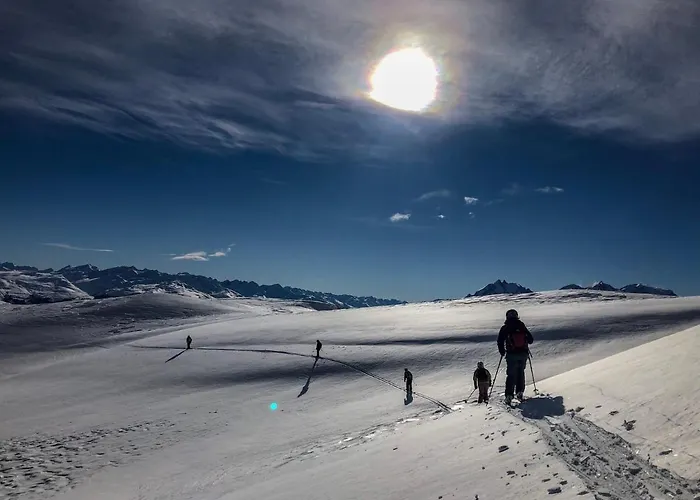 Renovated 3 In Near Laax Daire