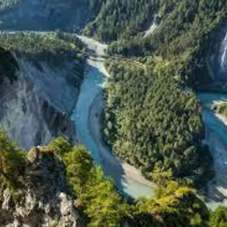 Renovated 3 In Near Laax *